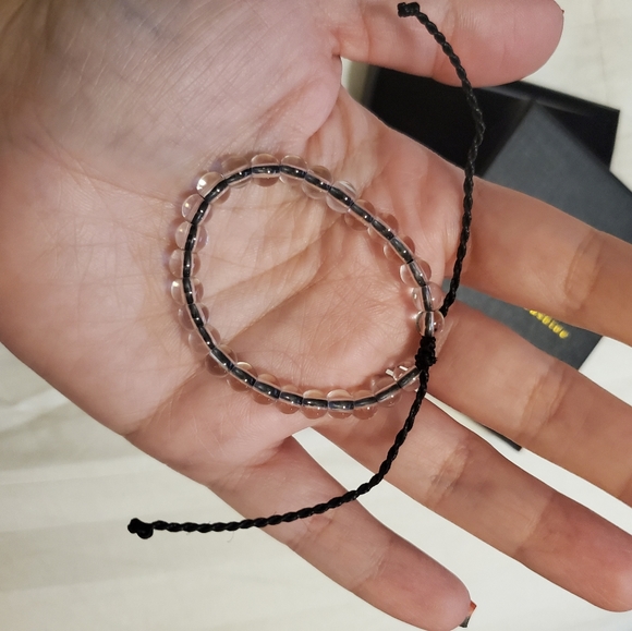 New Ocean Glass Bead & Cord Bracelet (Blac… - Picture 14 of 14